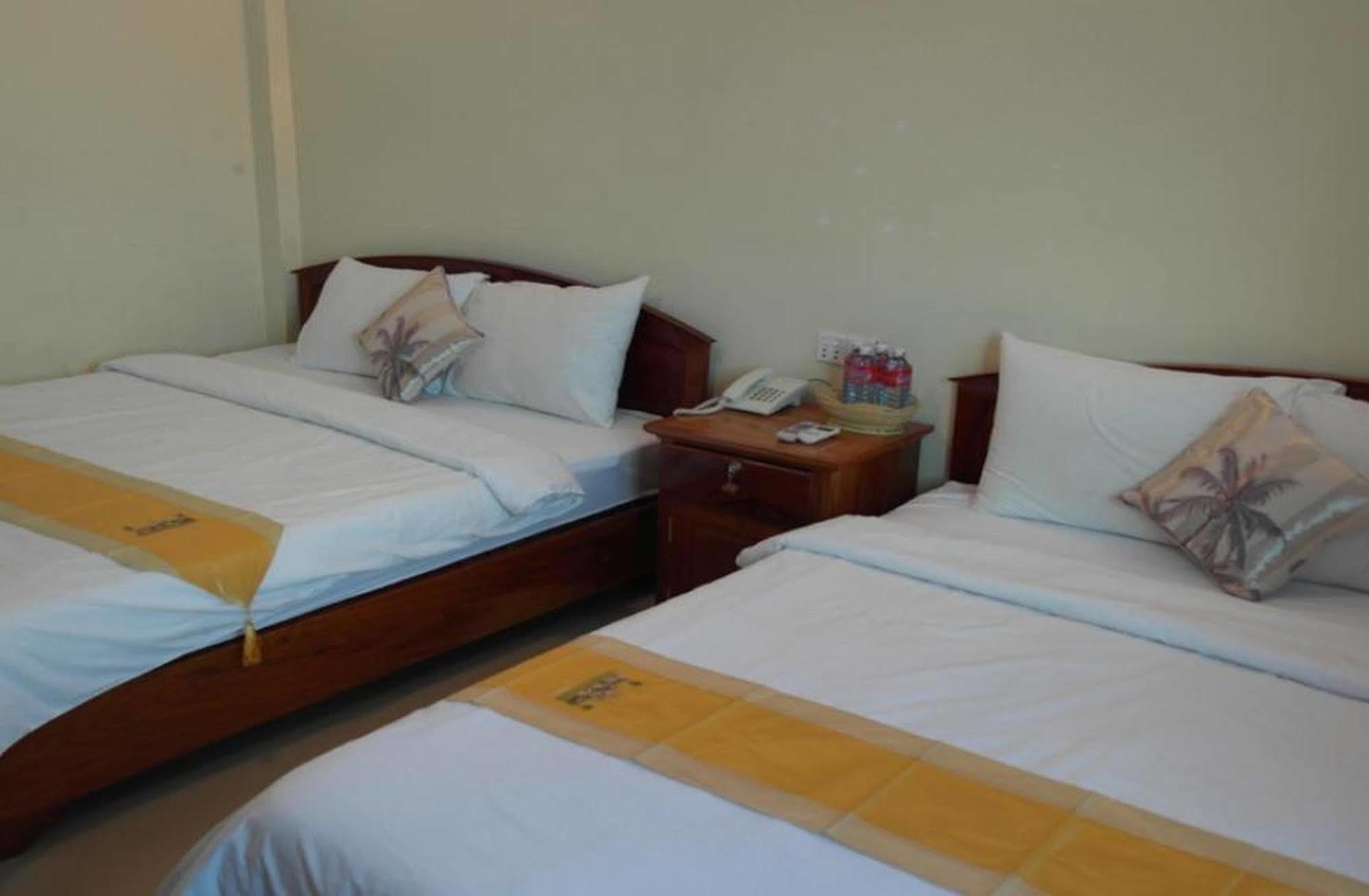 Lux Star Town Hotel Phnom Penh Extérieur photo